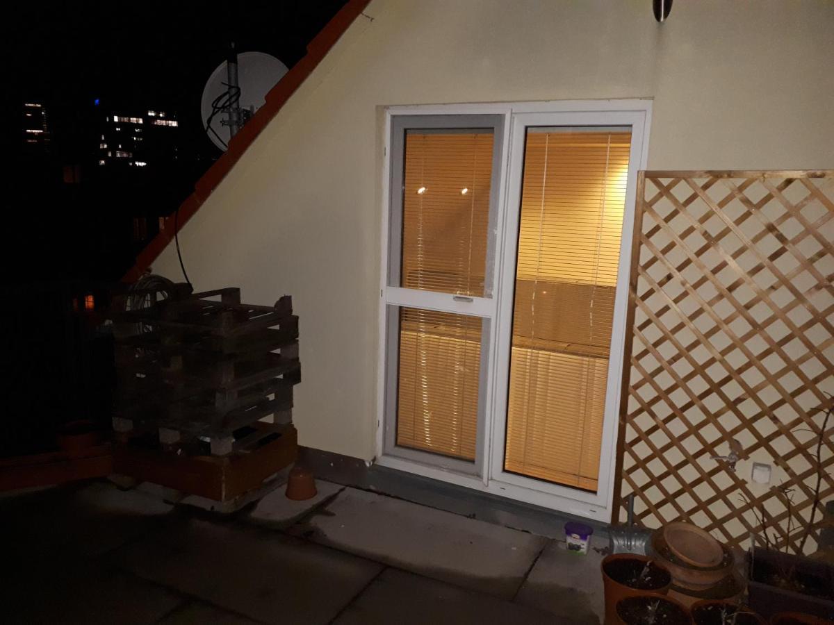 Utulny Apartman V Bratislava 15 外观 照片