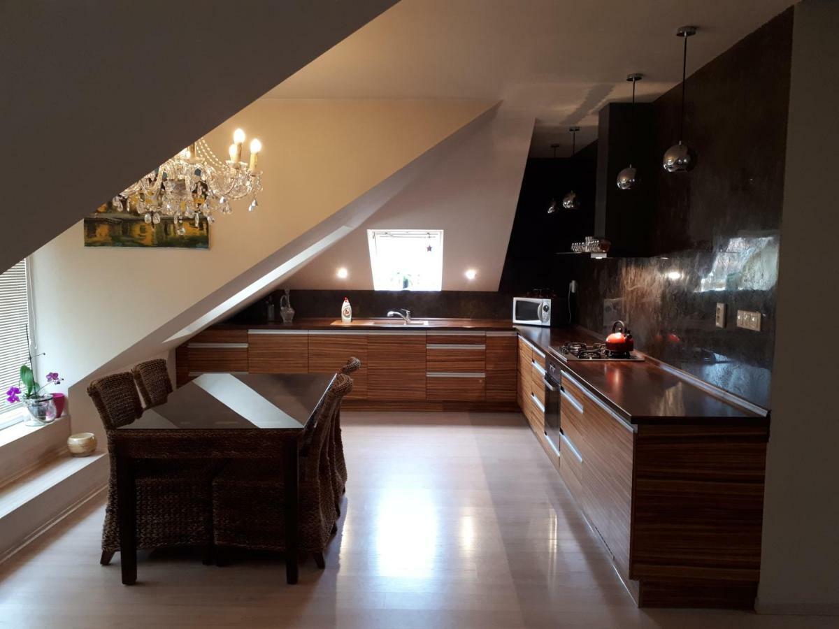 Utulny Apartman V Bratislava 15 外观 照片